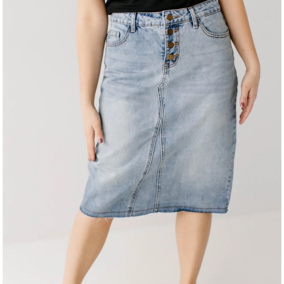 Haven denim skirt light wash - Picture 4 of 6